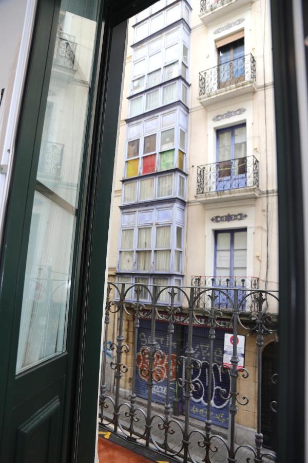 Appartamento Piso Exclusivo Frente Al Casco Viejo Con Parking Gratis Bilbao Esterno foto